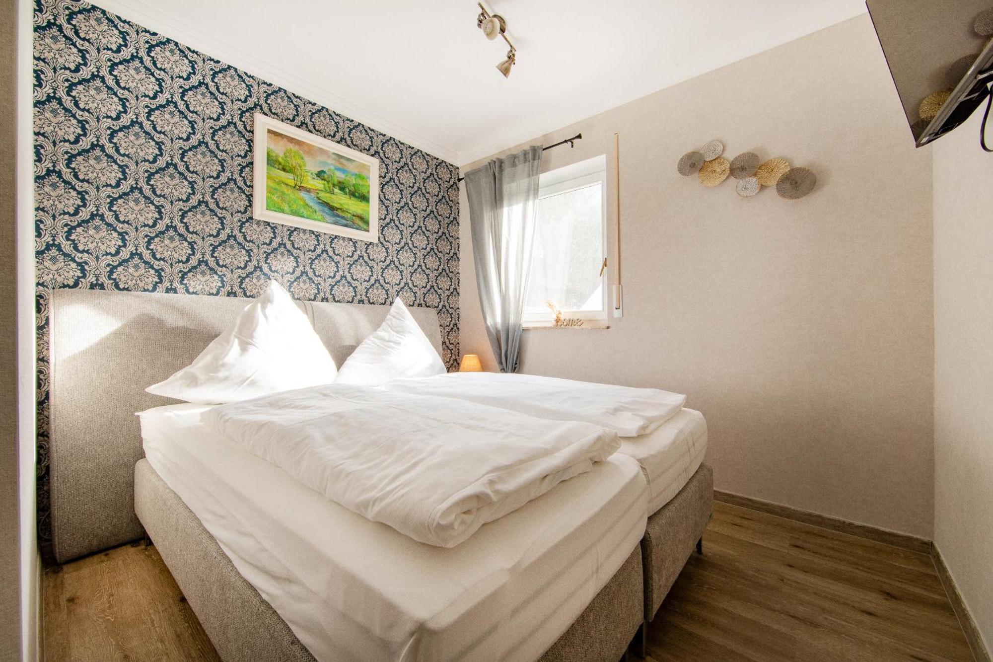 Landgasthaus Zum Kreuzberg Schonbach  المظهر الخارجي الصورة