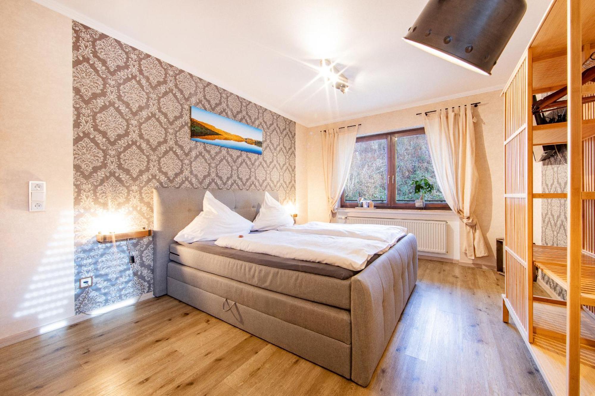 Landgasthaus Zum Kreuzberg Schonbach  المظهر الخارجي الصورة