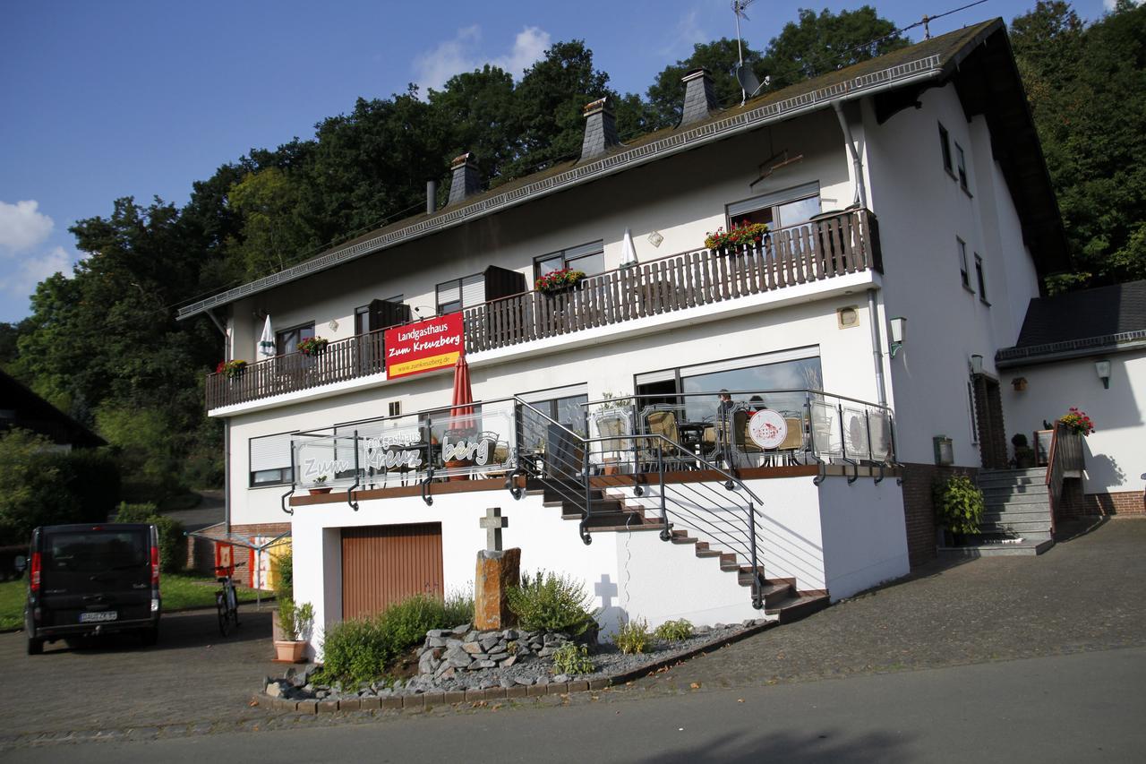 Landgasthaus Zum Kreuzberg Schonbach  المظهر الخارجي الصورة