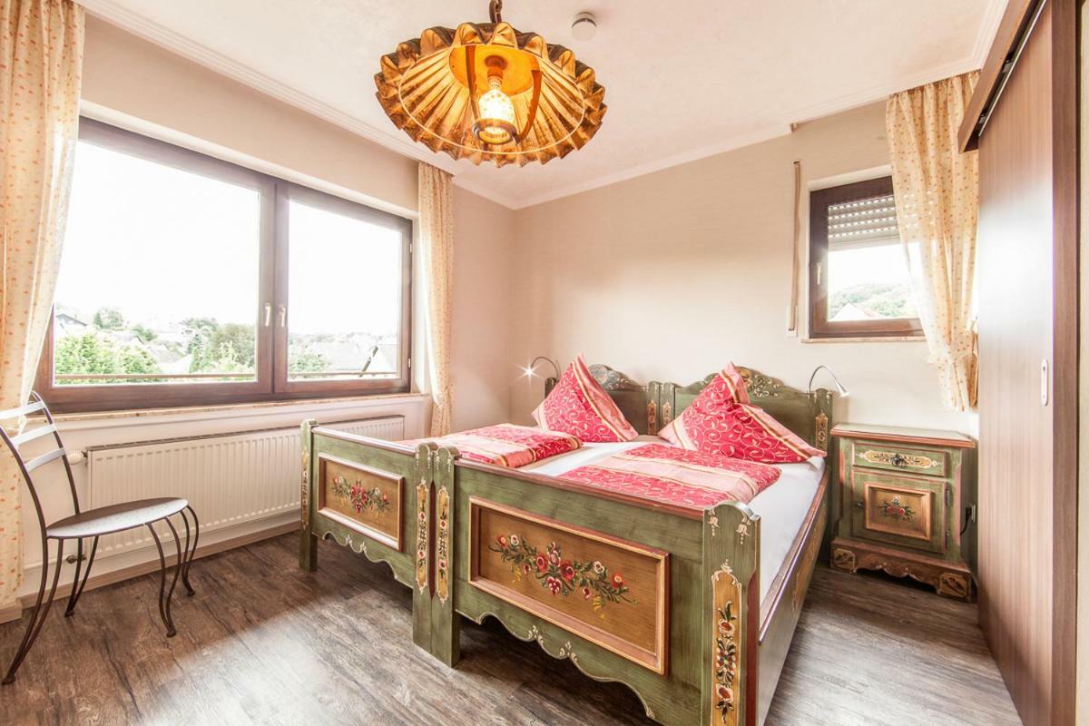 Landgasthaus Zum Kreuzberg Schonbach  المظهر الخارجي الصورة
